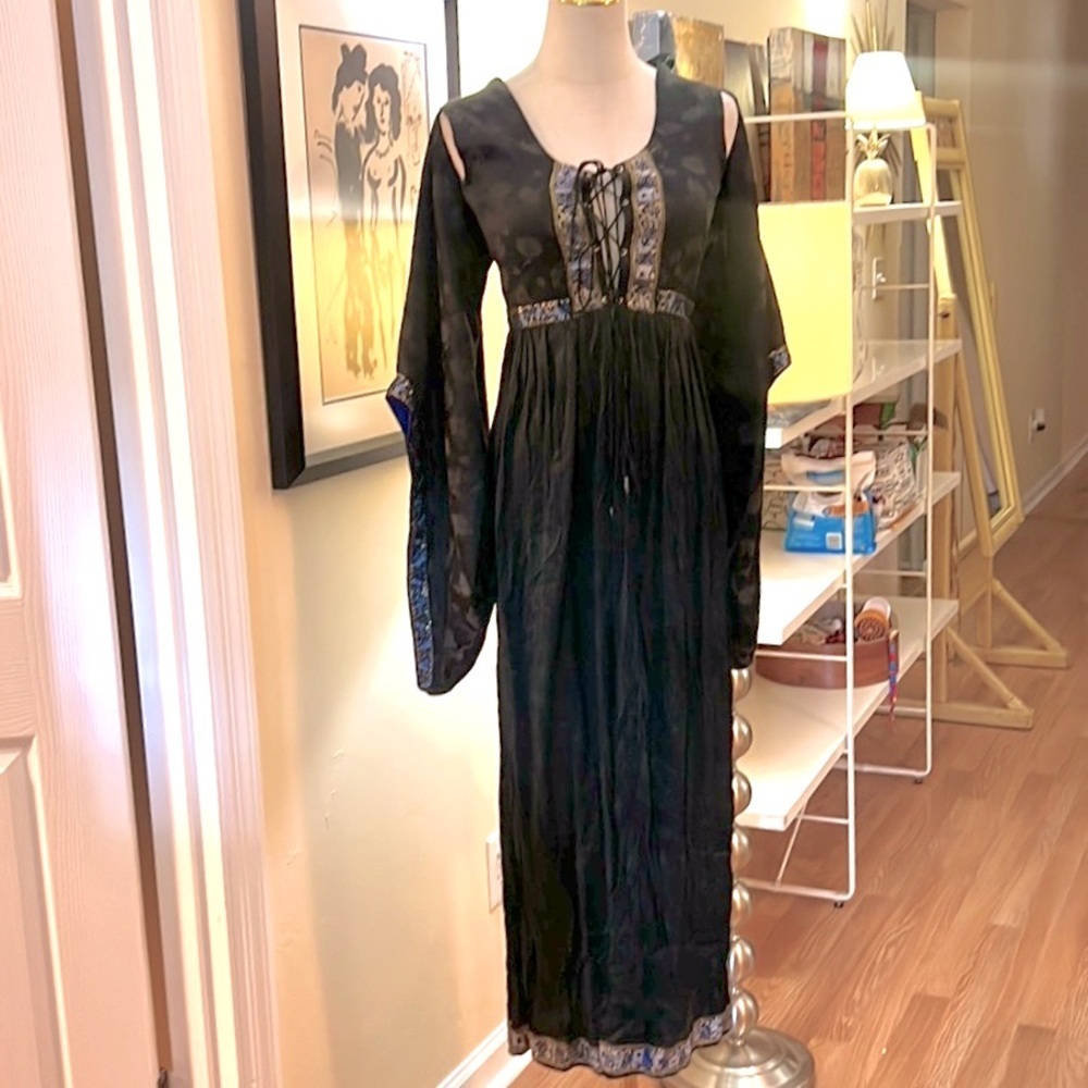 Victorian,Gothic Weighted Kaftan,Black & Blue,Exquisite Embroidery,Size Small - Picture 4 of 12